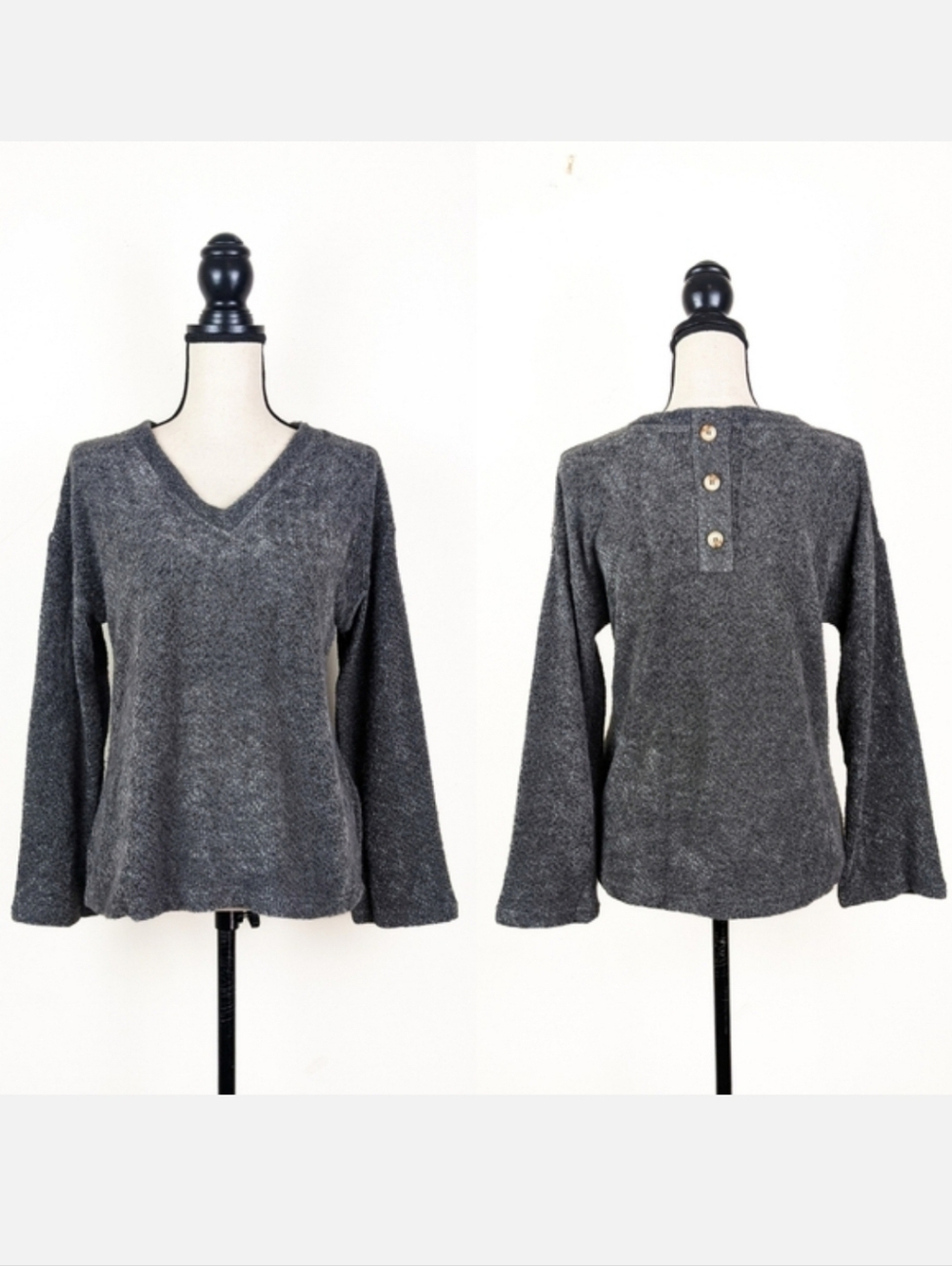 🦋LAST🦋 NWT Blu Pepper Gray Velour V-Neck Sweater, Size Medium